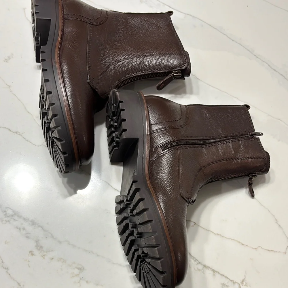 Brown Leather Ankle Boots with Elastic Panels